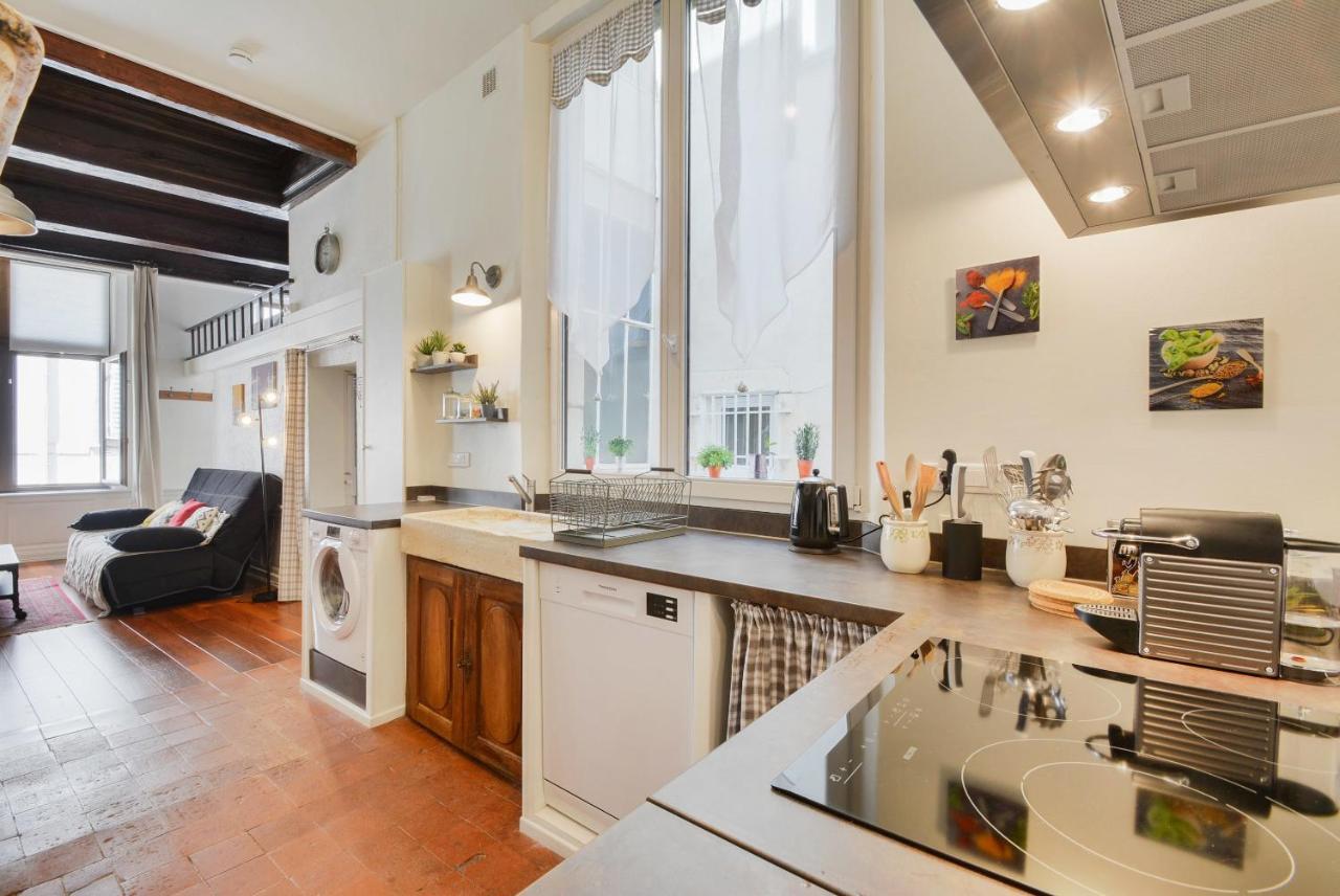 Le Cocon Des Deux Sirenes - Studio Cosy Pour 2 A Nancy Bagian luar foto