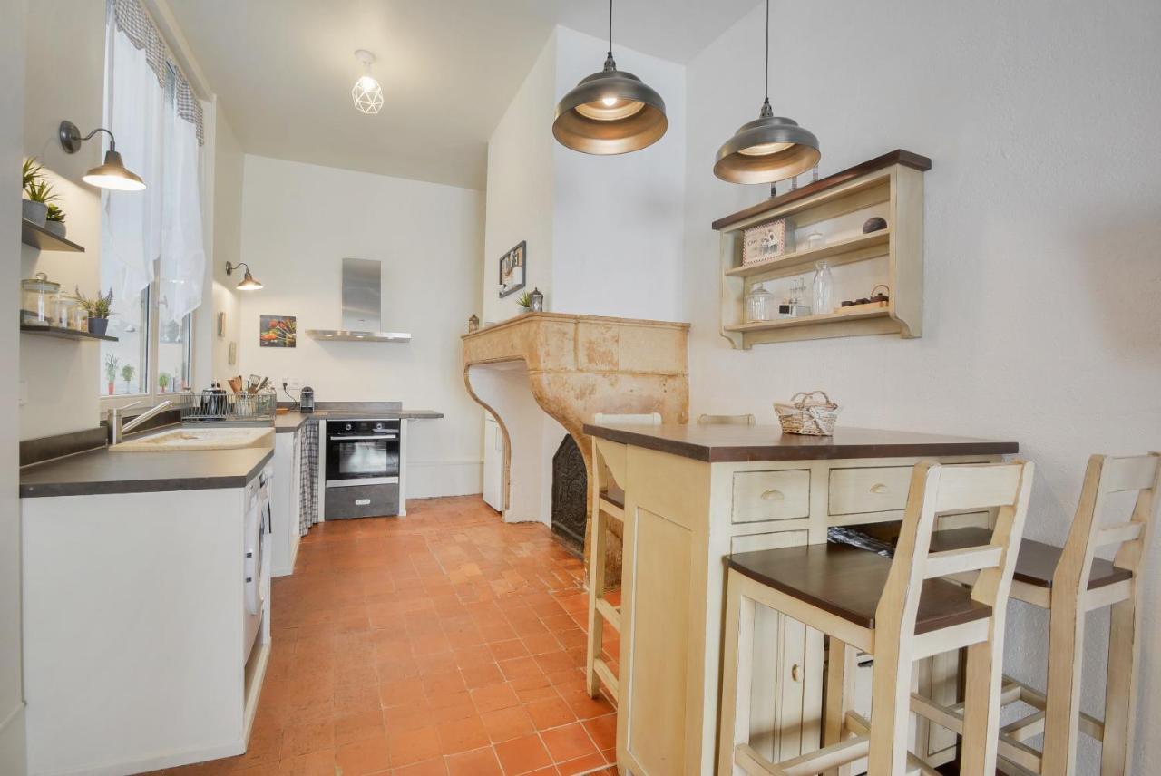 Le Cocon Des Deux Sirenes - Studio Cosy Pour 2 A Nancy Bagian luar foto
